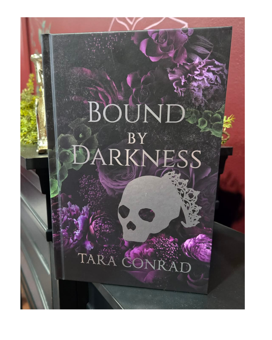 Bound by Darkness · Special Edition Hardcover (Foiled, Sprayed Edges)