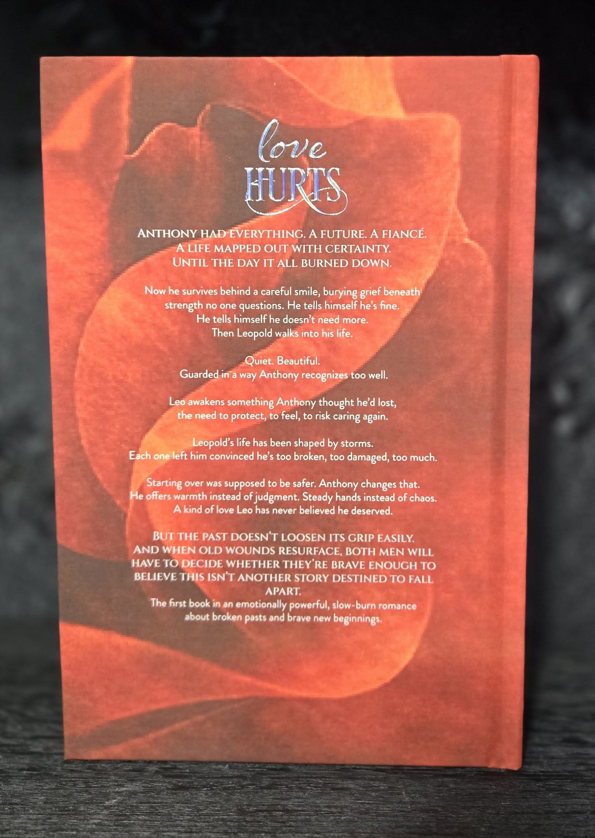 Love Hurts · Fire & Ice Special Edition Hardcover (Foiled, Sprayed Edges)