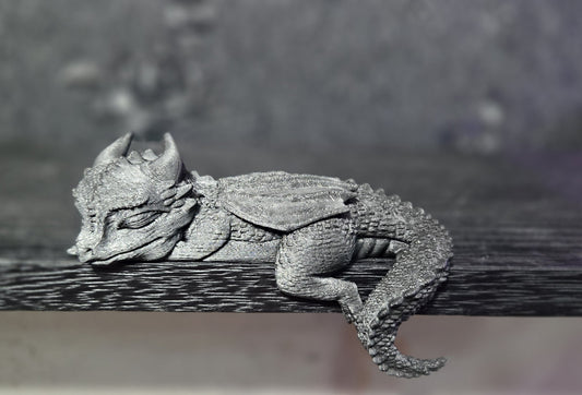 Baby Shelf Dragon